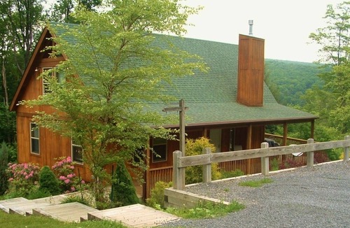 Thayerville Cabin | Deep Creek Lake – Lake View Cabin with Hot Tub, Fireplace, and Pool Table