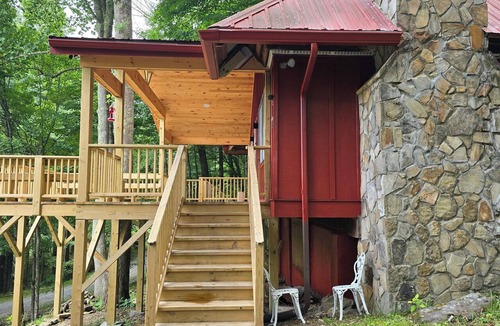 Zionville Cabin | Delightful 2-bedroom cabin in charming Zionville awaits you.