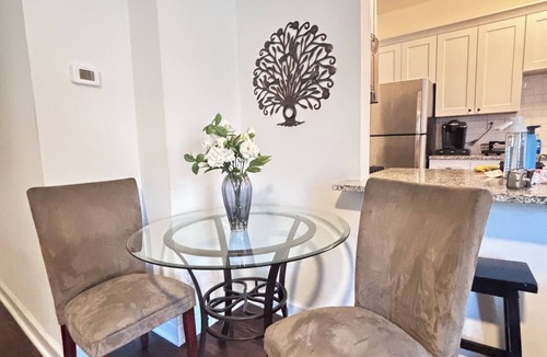 Columbia-Tusculum House | Delta Avenue Oasis: Cozy 2-bedroom, sleeps 5 close to everywhere in Cincinnati