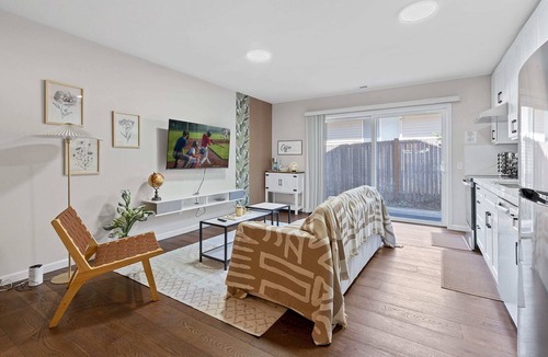 Edmonds House | Designer Daylight Basement: Near Edmonds Downtown