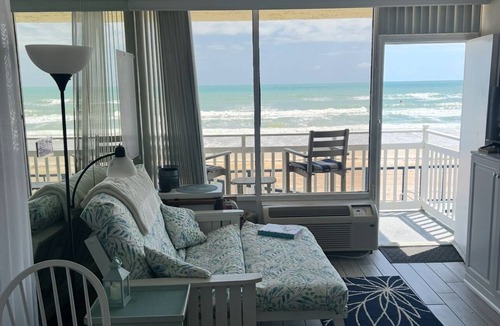 Rockefeller Heights Apartment | DIRECT Oceanfront Clean Comfy Studio Can’t get closer to the beach or pool!