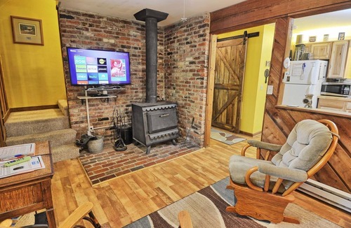 Fleetwood Cottage | Discover tranquility at Creekside Waterfalls, a cozy 1-bedroom cabin in Fleetwood, NC.