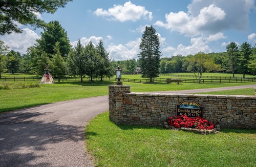 Blakeslee House | Dog Friendly Mountain Ranch Escape w/Ponds & Trails