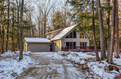 Sturgeon Bay Cabin | Dog-Friendly, Secluded Cabin in the Woods