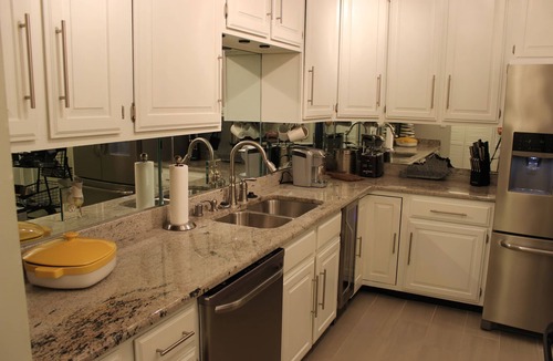 Downtown Condo | Downtown Lexington Cosmopolitan Condo Gated Secure Parking & Heated Rooftop Pool