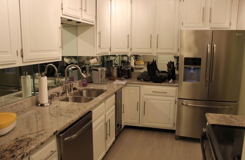 Downtown Condo | Downtown Lexington Cosmopolitan Condo Gated Secure Parking & Heated Rooftop Pool