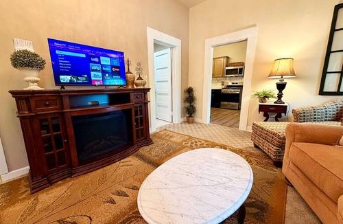 Marietta Apartment | Downtown Marietta Retreat