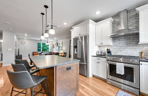 Asheville Villa | Downtown Oasis – Rooftop Terrace & Elevator