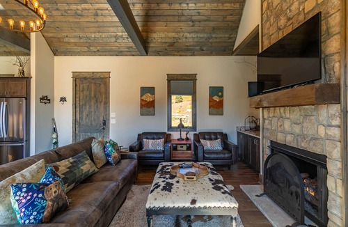 Elk Park House | Dreamweaver - Eagles Nest, pet friendly, private with big views