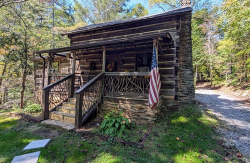 Rutherfordton Cabin | Duncan-Logan Frontier Cabin NOW 2-Bedrooms