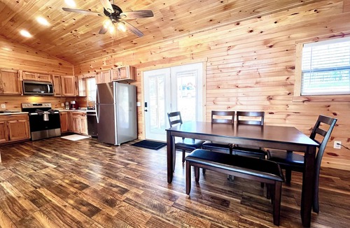 Saint Helens Cabin | Dwight's Cabin/RRG/Hot Tub/Views/PMRP Climbing Area