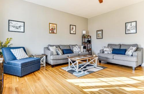 Madison House | East End River Retreat: Dogs Welcome!