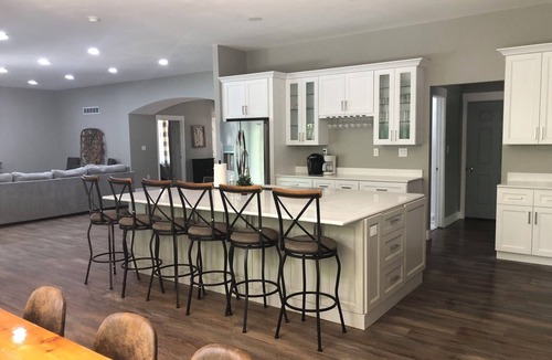 Bethel House | EAST FORK DREAM HOME:PICKLEBALL, INGRND POOL,INDOOR BBALL, GOLF SIM, INDOOR POOL