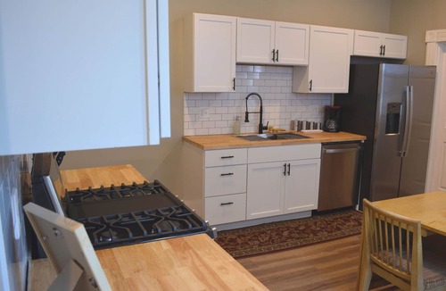Dayton House | Eco-Friendly Home W/Office Space 10m from Cincy