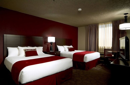 Laughlin Hotel | Edgewater Casino Resort, 2 x Sedona Pool View Queen Non Smoking Room