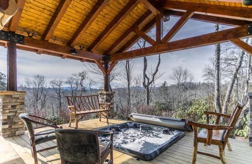Newland House | Elk Camp Lodge