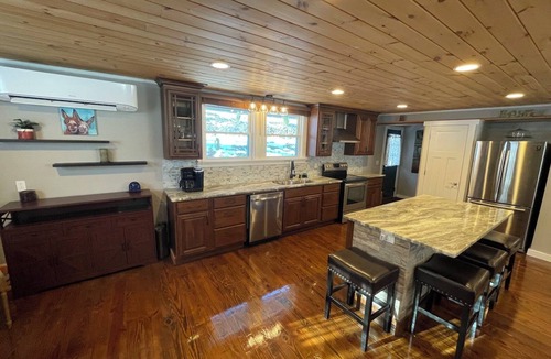 Elk Park House | Elk Falls Riverhouse - Mountain Retreat