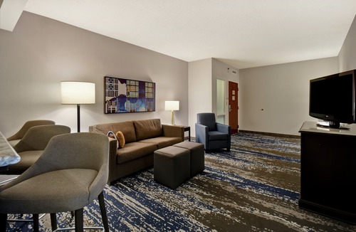 Charleston Hotel | Embassy Suites Charleston