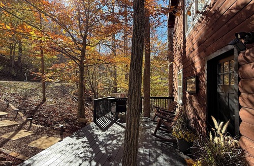 Slade Cabin | Enchanting 2 bedroom Cabin in Slade, KY