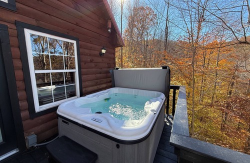 Slade Cabin | Enchanting 2 bedroom Cabin in Slade, KY