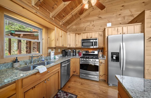 Linville Cabin | Endless 50-Mile Views! Cozy Mountain Retreat w/Hot Tub, Fire Pit, Foosball & Pet Friendly