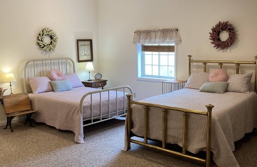 Crittenden House | Enjoy a quiet , secluded property with modern furnishings in the countryside. .