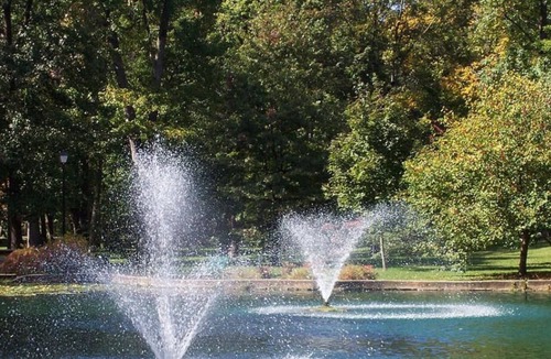 Summit House | Enjoy Your Stay at Knights Inn Ashland! Pool, Picnic Area, Parking, WiFi