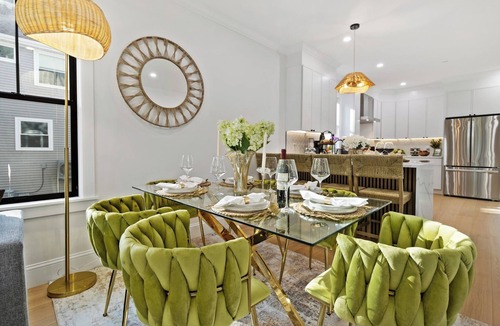 East Somerville Apartment | Entire Boston Home/New Build