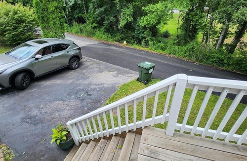 Hendersonville House | Entire cottage in Hendersonville near Asheville