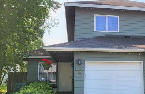 Bayshore - Klatt House | Entire Townhouse - Centrally Located