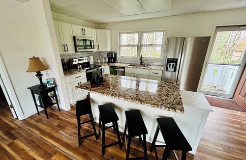 Beech Mountain Ski Chalet | Escape to the mountains with this beautiful 5-bedroom, 3-bathroom chalet.