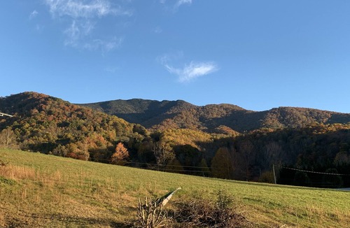 Bakersville House | Escape to the mountains