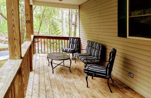 Newland House | Escape to The Trees Cabin