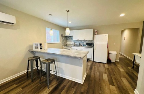 Reading Apartment | Executive Furnished 2BR Near Blue Ash & Downtown Cincinnati
