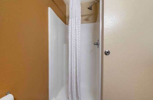 Blue Ash Hotel | Extended Stay America Suites Cincinnati Blue Ash Kenwood Rd