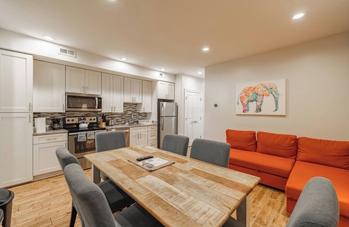 Stanton Park Apartment | Fabulous 2-Bedroom Apartment in Capitol Hill