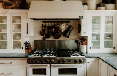 Creston House | Fairytale Villa Quintessential Countryside
