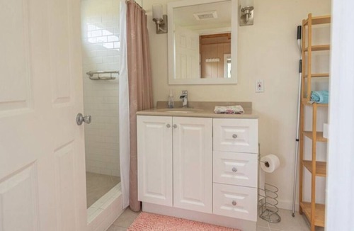Fallbrook Cottage | Fallbrook Treehouse w/ views