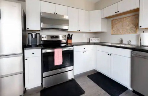 Crestwood House | Family and Pet Friendly*Fenced backyard*3Bedrooms