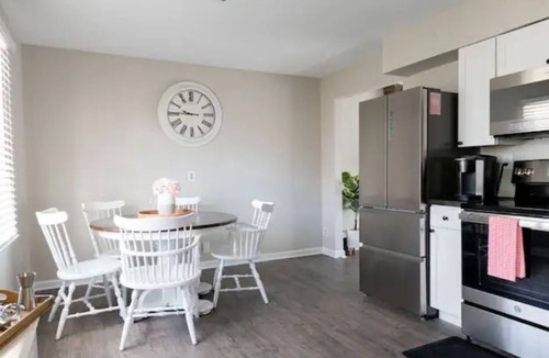 Crestwood House | Family and Pet Friendly*Fenced backyard*3Bedrooms