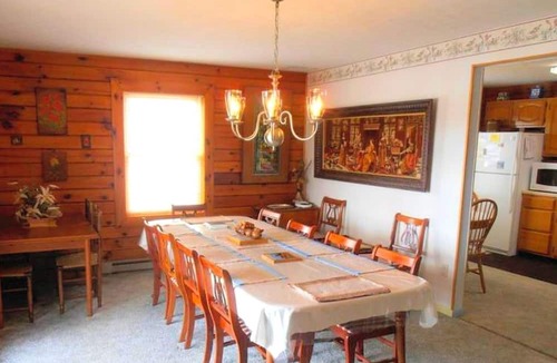 North Glade Hills Cabin | Family and Pet-Friendly Cabin Rental with a Dock Slip near the Wisp Resort, Maryland