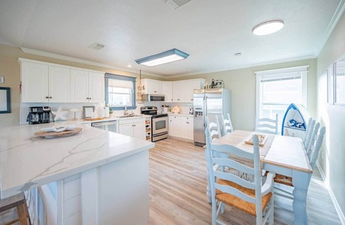 Terramar Beach House | Family Beach Retreat, Walk to Beach and Bay, 4 BR