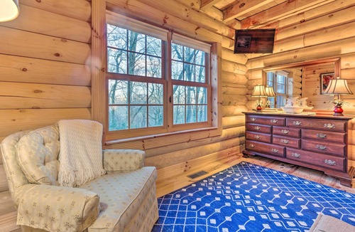 Alpendorf Cabin | Family Friendly! Linville Cabin w/Wraparound Deck