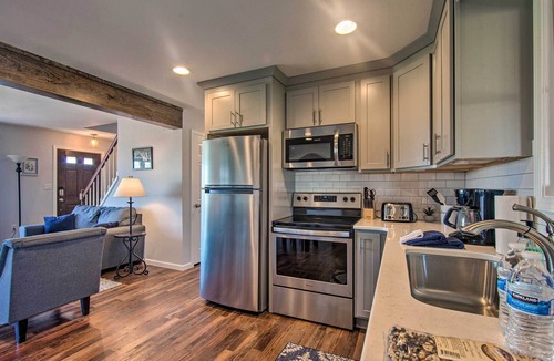 Ronks House | Family Home w/Sunroom & Hot Tub, 12mi to Lancaster