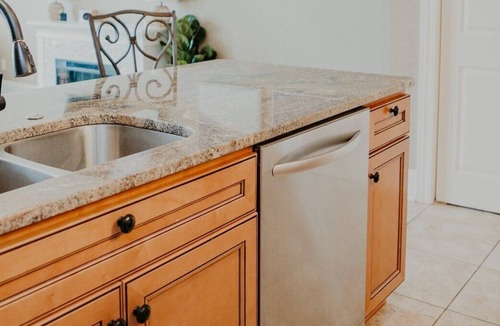 Marietta Apartment | Fancy on Front Street- Downtown
