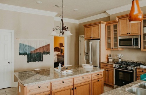 Marietta Apartment | Fancy on Front Street- Downtown