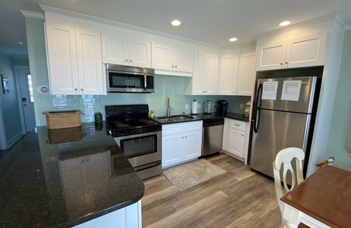 Emerald Isle House | Fantastic Oceanfront 4bd/2ba. 3 nt min Spring/Fall, up to 15% off for 7 days!