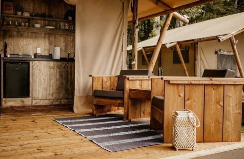 Flag Pond RV Rental | Fantastic Safari Tent in Erwin, Tennessee