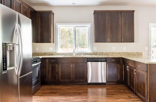 Holly House | Fantastic South Everett 4 bedroom, 2.5 bath home