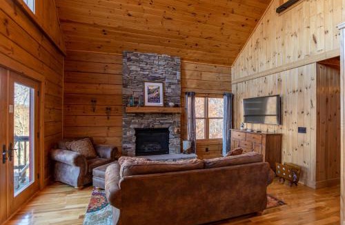 Zionville House | Faraway Skies Hot tub total privacy 20 mins to Boone